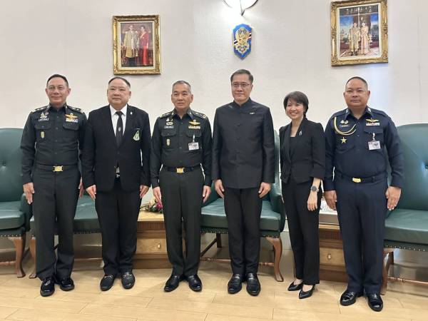 ร่วมคณะกรรมการประเมินผลโครงการฯ วปอ.