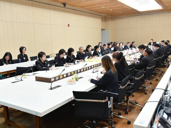 เป็นที่ปรึกษาประจำเเละเข้าร่วมประชุมคณะอนุกรรมาธิการการเปลี่ยนแปลงสภาพภูมิอากาศ ของวุฒิสภา